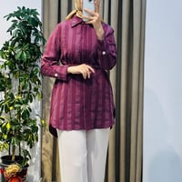 HİLAY SOHO ÖZEL TAŞ AKSESUARLI ÇİZGİLİ GÖMLEK  MÜRDÜM