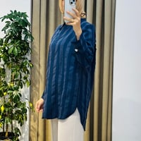 HİLAY SOHO ÖZEL TAŞ AKSESUARLI ÇİZGİLİ GÖMLEK  LACİVERT