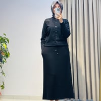 TIĞ TRİKO ÇİÇEK APLİKELİ HIRKA SİYAH
