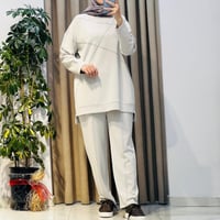 TIĞ TRİKO NERVÜR VE SIRALI TAŞ DETAYLI TUNİK PANTOLON TAKIM BEJ