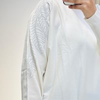 TIĞ TRİKO OMZU YAPRAK TAŞ BASKILI TUNİK VANİLYA