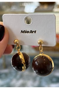 Akrilik Top Yuvarlak Şık Sallantılı Kadın Küpe