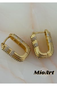 Baguette Design Üçgen Taş Çelik Serenay Sarıkaya Kombin Küpe
