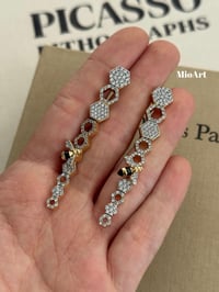 Bee Taşlı Küpe
