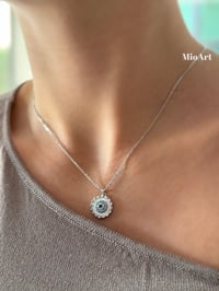 Beyaz Nazar Taşlı Kolye