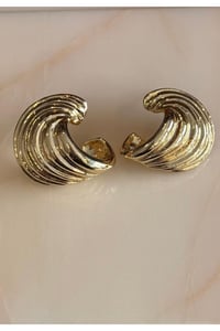 Dalgalı Twist Basic Küpe