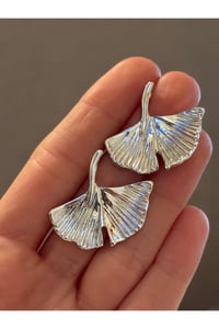 Ginkgo Biloba Yaprağı Detaylı Şık Kadın Bijuteri Küpe