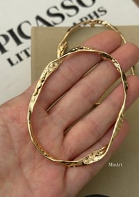 Gold Büyük Halka Tasarım Küpe