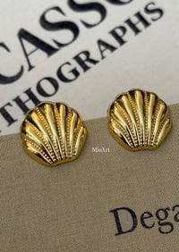 Gold Deniz Kabuğu Tasarım Küpe