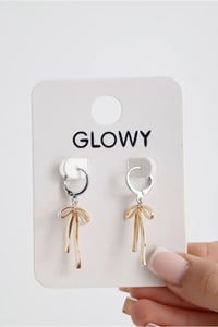 Gold Gümüş Minimal Sallantılı Fiyonk Küpe