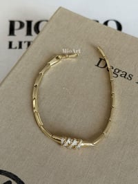 Gold Taşlı Sarmal Bileklik