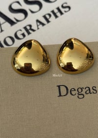 Gold Üçgen Tasarım Küpe