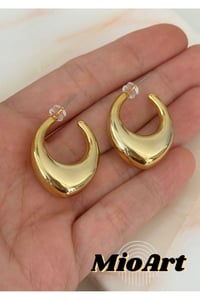 KADIN GOLD C Bombeli Hafif Halka Küpe