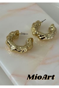 KADIN GOLD C Bombeli Hafif Halka Küpe