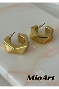KADIN GOLD C Bombeli Hafif Halka Küpe