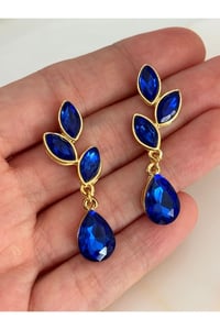 Kristal Taşlı Parlak Şık Küpe