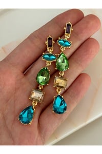 Kristal Taşlı Parlak Şık Küpe
