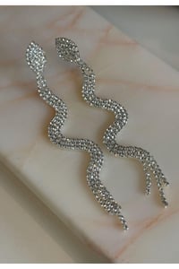 Kristal Taşlı Püsküllü Abiye Şık Küpe
