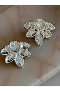 Lotus Çiçek Plaka Kadın Küpe