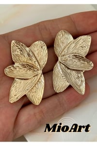 Lotus Çiçek Plaka Kadın Küpe