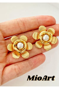 Lotus Çiçek Plaka Kadın Küpe