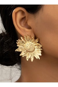 Lüks Romantik Ay Çiçek Kadın Küpe