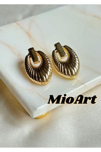 Özel Seri Tırtıklı Tasarım Küpe
