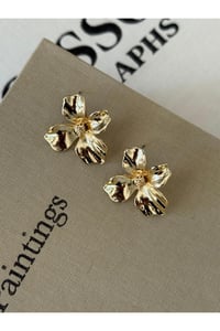 Parlak Tiger Lily Çiçek Küpe