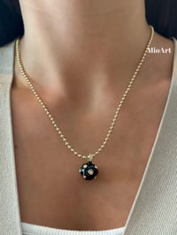 Siyah Top Kolye