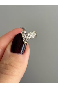 T Model Kadın Kıkırdak Küpe
