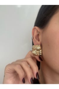 Trend Hailey Serisi Gold Squa Küpe