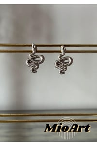 YILAN FİGÜRLÜ TREND METAL KÜPE