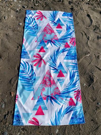 Geometrik Tropikal Yaprak Desenli Premium Baskılı Plaj Havlusu Mavi Pembe Yazlık Deniz Havlusu 75x150 cm
