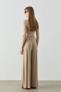 Bej Basic Bol Paça Dökümlü Pantolon