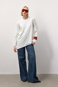 Beyaz Asimetrik Kesim Basic Uzun Kollu T-Shirt