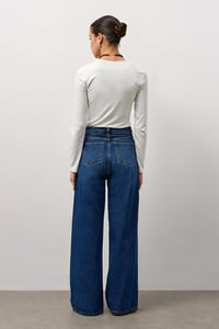 Beyaz Basic Uzun Kollu Bisiklet Yaka Body