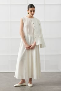 Beyaz Keten Blazer Detaylı Elbise