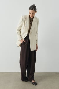 Ekru Multi Cep Detaylı Kruvaze Blazer