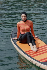 Geometrik Desenli Surf Mayo