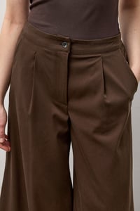 Kahverengi Rahat Kesim Maxi Bol Paça Pantolon