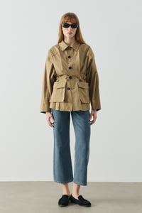 Koyu Camel Maksi Cep Detaylı Gabardin Ceket