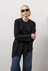 Siyah Asimetrik Kesim Basic Uzun Kollu T-Shirt