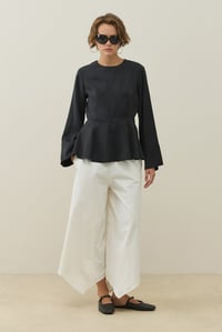Siyah Bel Formlu Minimal Bluz