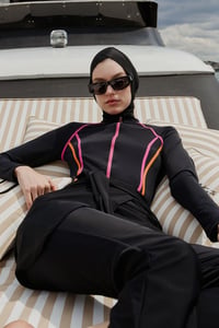 Siyah Neon Şeritli Modern Mayo