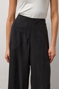 Siyah Soft Line Dökümlü Takım