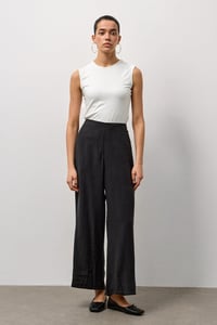 Siyah Soft Line Dökümlü Takım