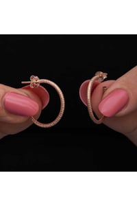 Gümüş Rose Kalemli Halka Kadın Küpe  T8534MR