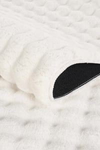 bubble-oval-yumusak-pelus-kaymaz-salon-655-4d.jpg