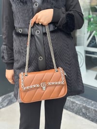 27139 Zincir Askılı Çanta CAMEL