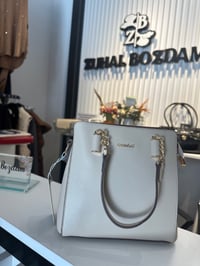 7139 Zincir Detaylı Çanta BEJ